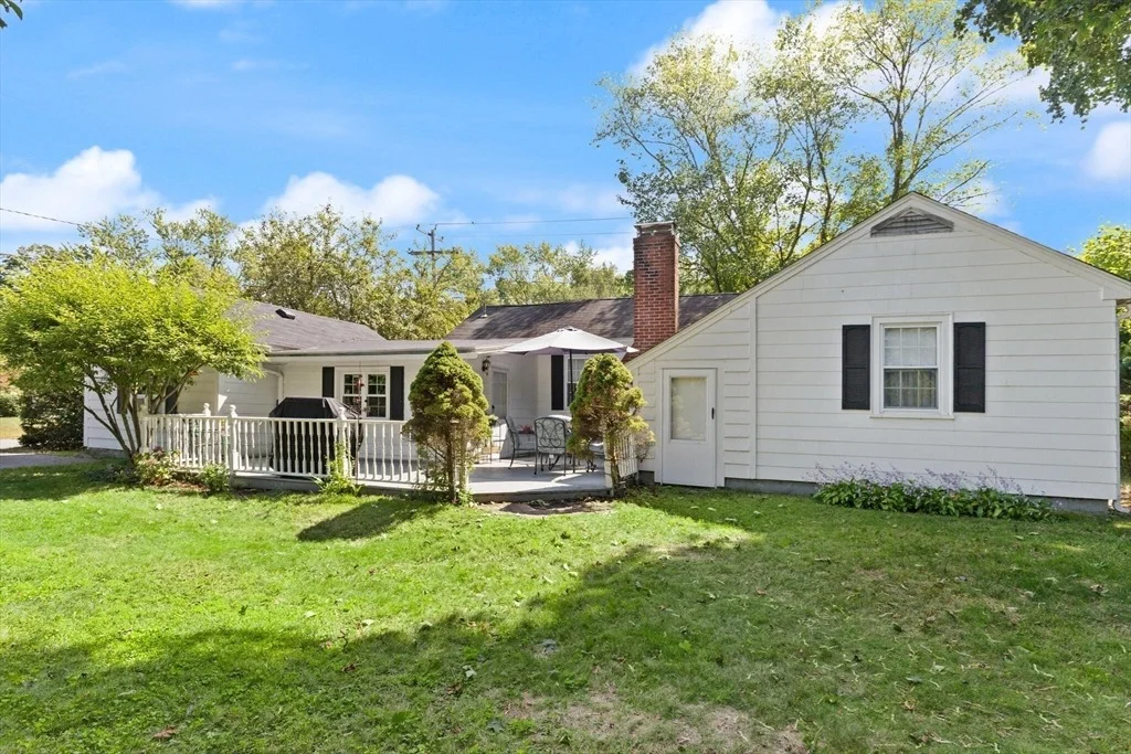 Photo of 100 Pleasant Street