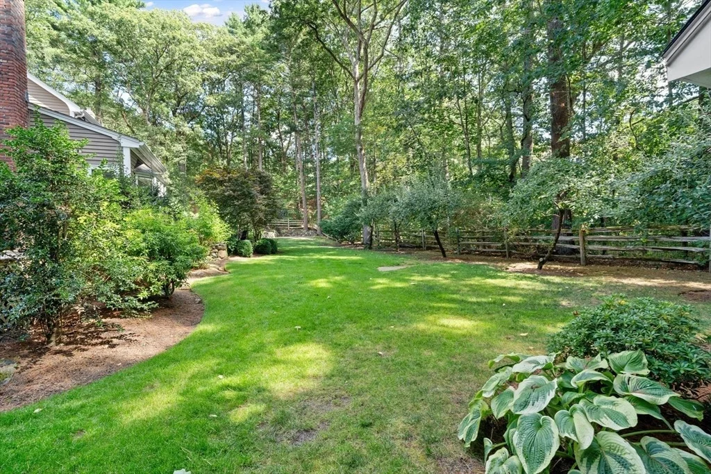 Photo of 2 Knollwood Drive