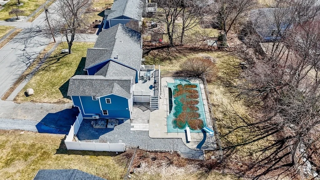 Photo of 24 Eaton Dr