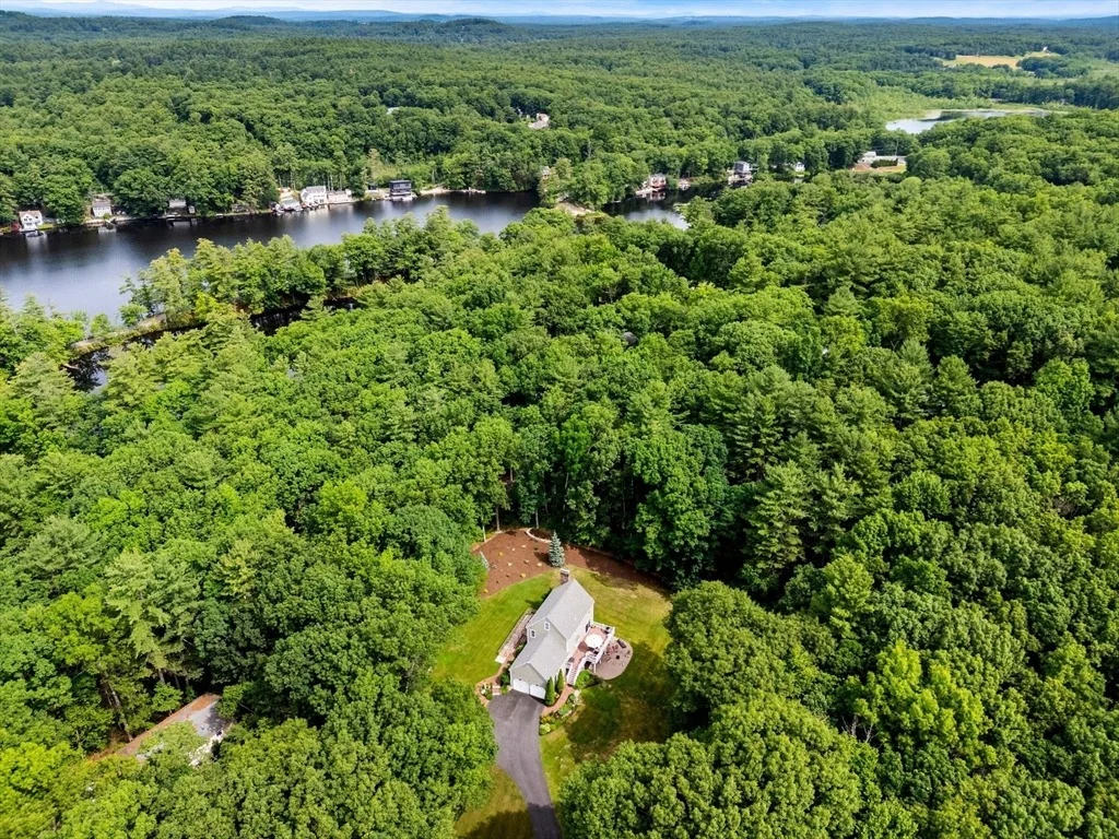 Photo of 470 Lost Lake Dr