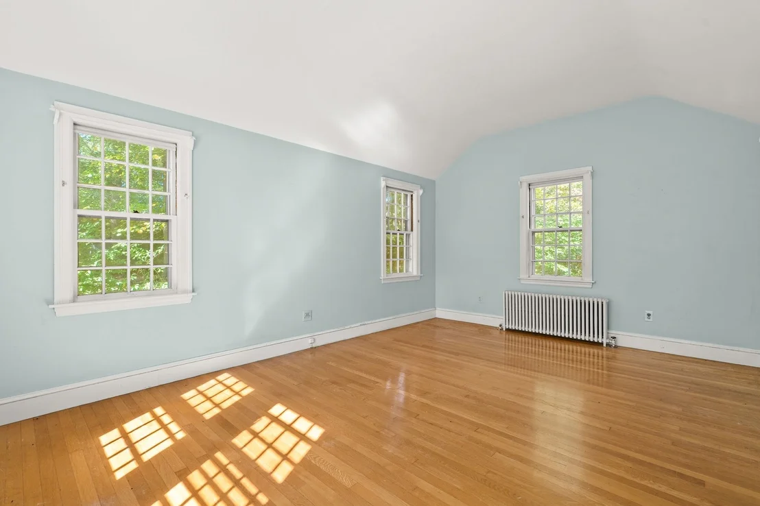 Photo of 13 Whitcomb Ave