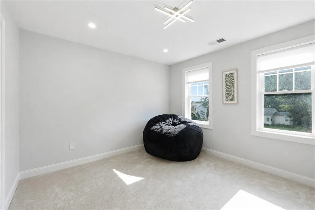 Photo of 83 Saint Louis Street