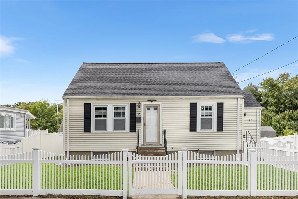 Photo of 39 Badger Rd