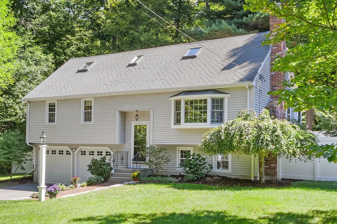 Photo of 13 Annabel Ln
