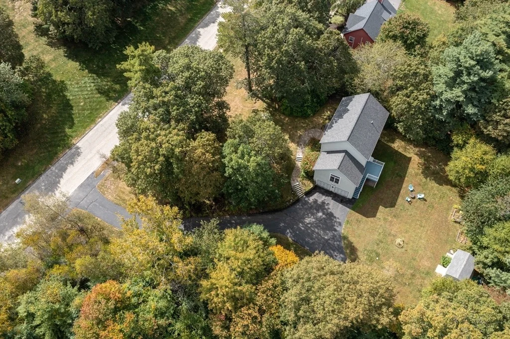 Photo of 11 Old Farm Rd