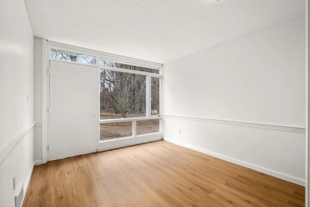 Photo of 106 Juniper Ridge Rd