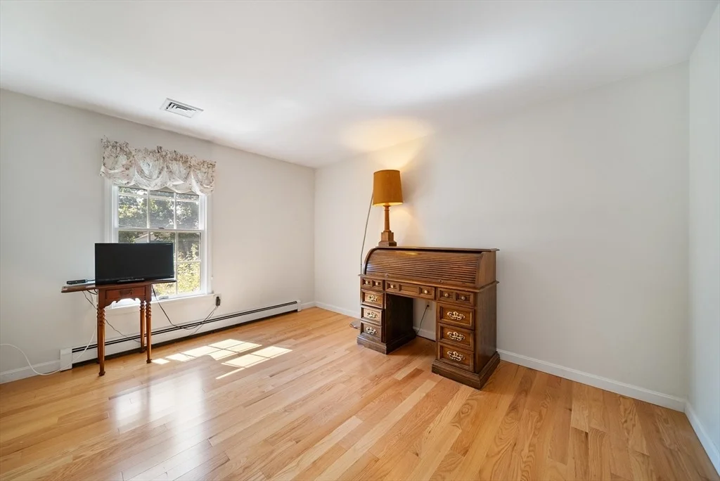 Photo of 3 Yale Blvd