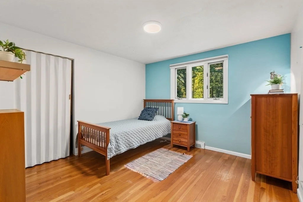 Photo of 14 Tanbark Rd