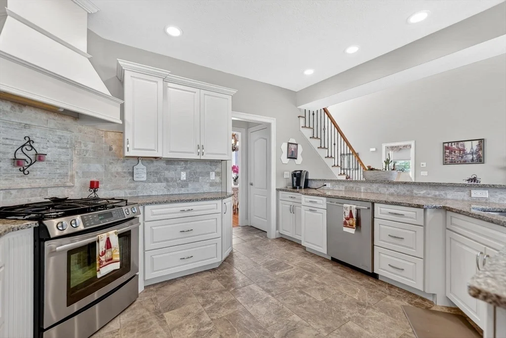 Photo of 2 Sugar Maple Ln