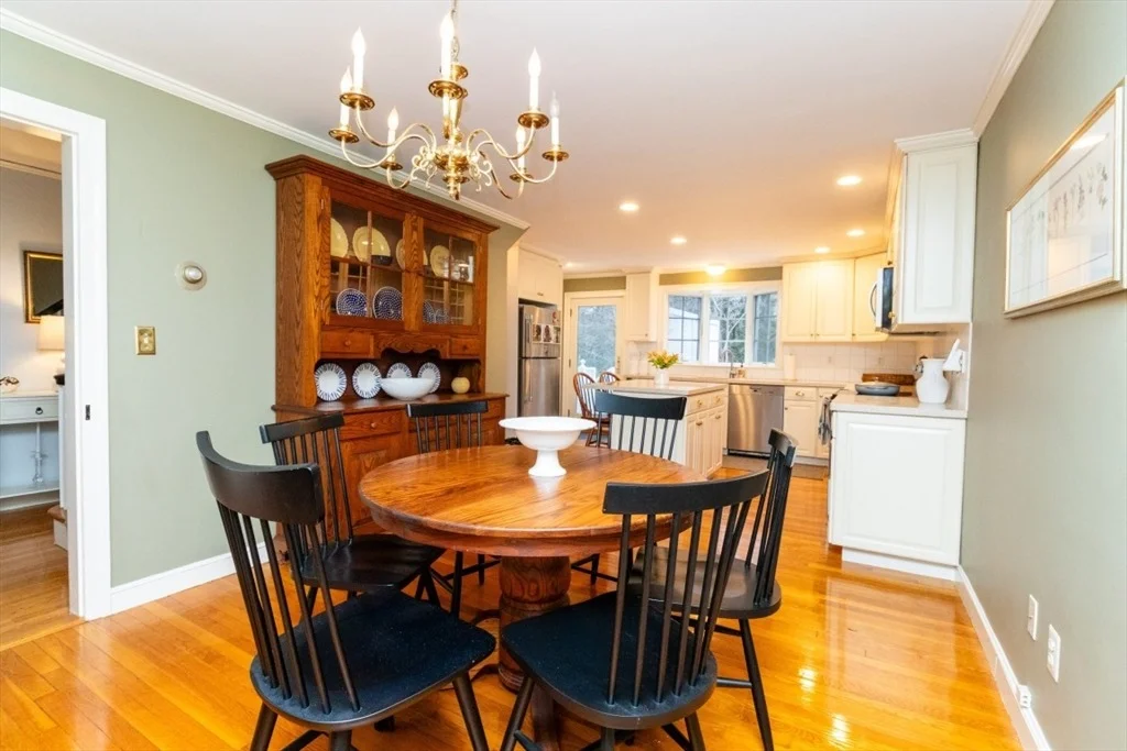 Photo of 484 Brook Rd