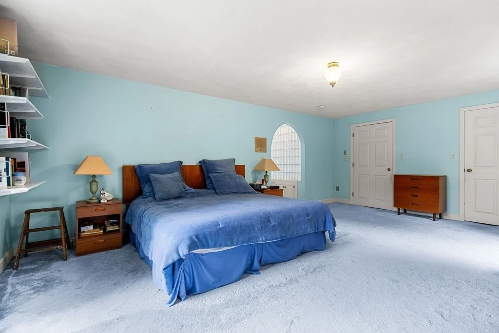 Photo of 32 Monteiro Way