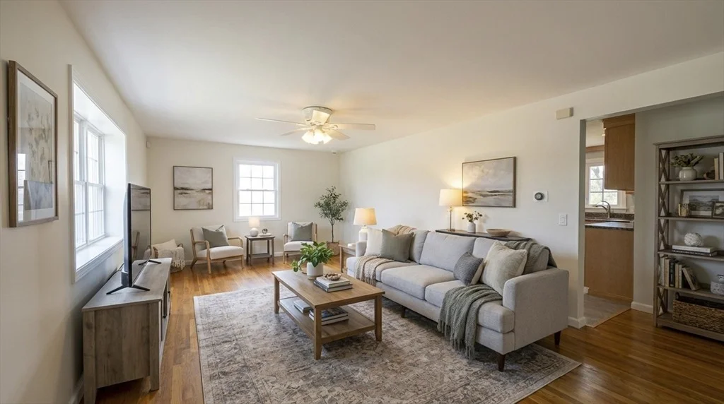 Photo of 192 Gardens Dr