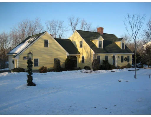 Photo of 8 Westview Dr
