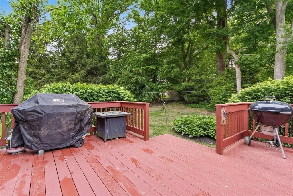 Photo of 145 Meadowbrook Rd