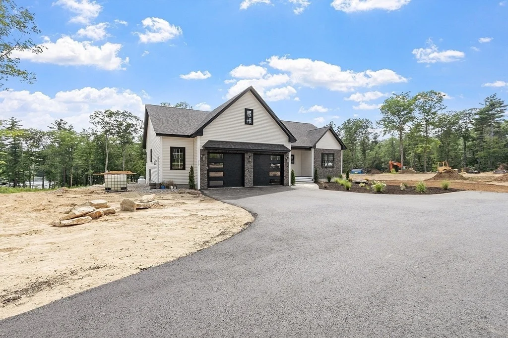 Photo of 315 Athol Rd
