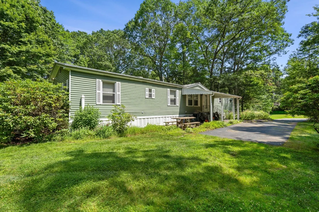 Photo of 32 Scott Dr
