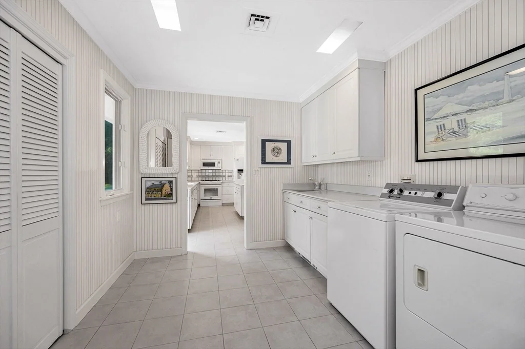 Photo of 246 Highland Rd