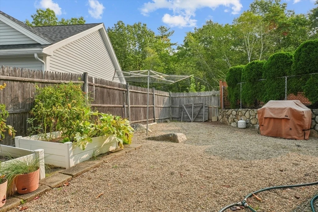 Photo of 325 Den Quarry Road