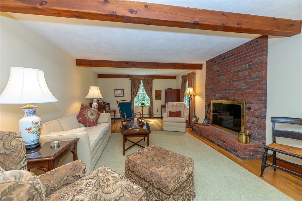 Photo of 21 Overlook Dr