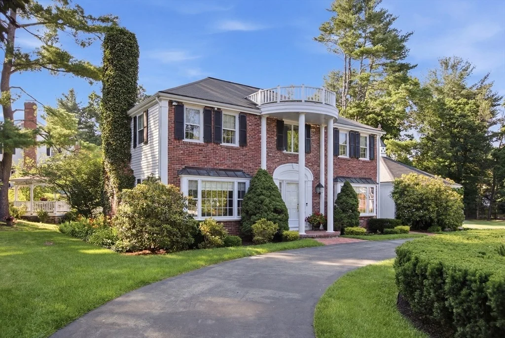 Photo of 2 Russell Road