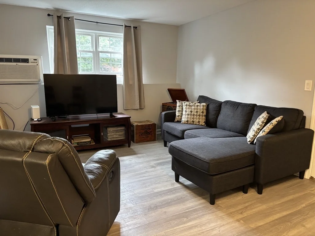 Photo of Unit B at 15 Maple Crest Circle