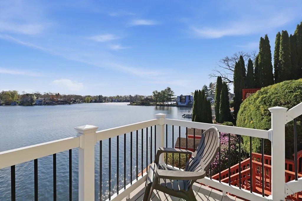 Photo of 411B Lake Avenue