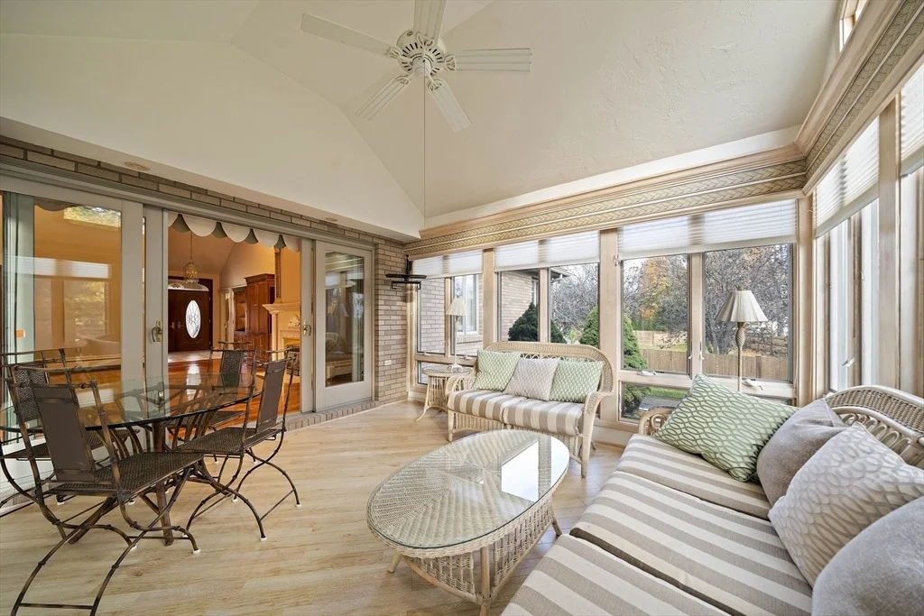 Photo of 10 Heritage Ln