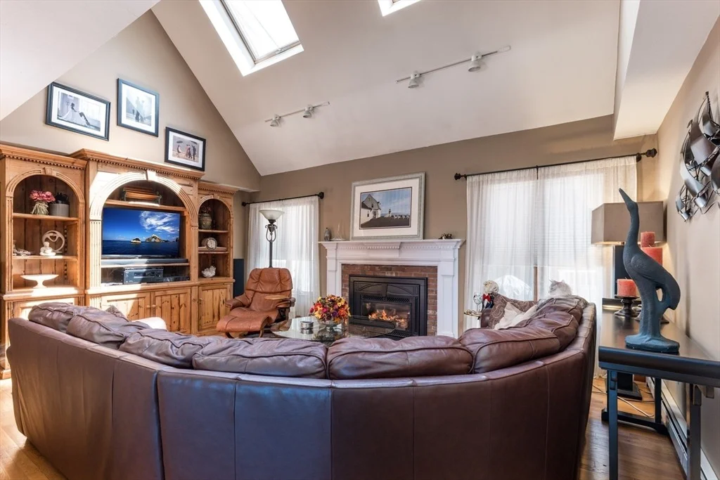 Photo of 11 Polaris Dr