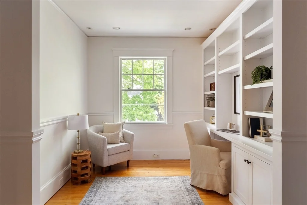 Photo of 4 Lawrence St