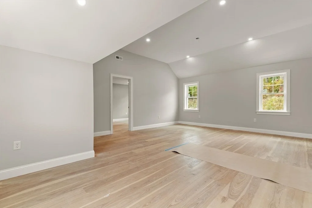 Photo of 11 Goodwin Dr