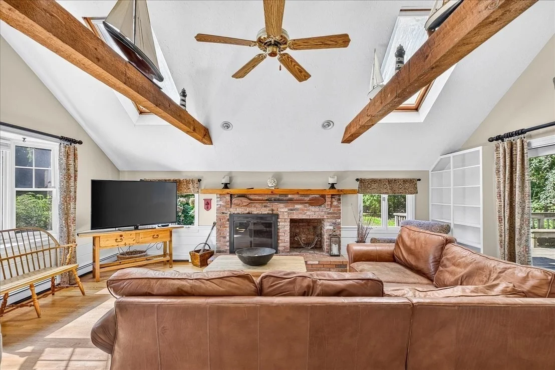 Photo of 20 Tara Dr