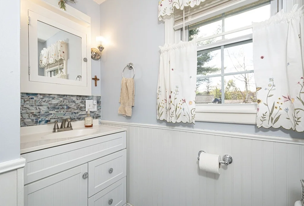 Photo of 9 Orchard Dr