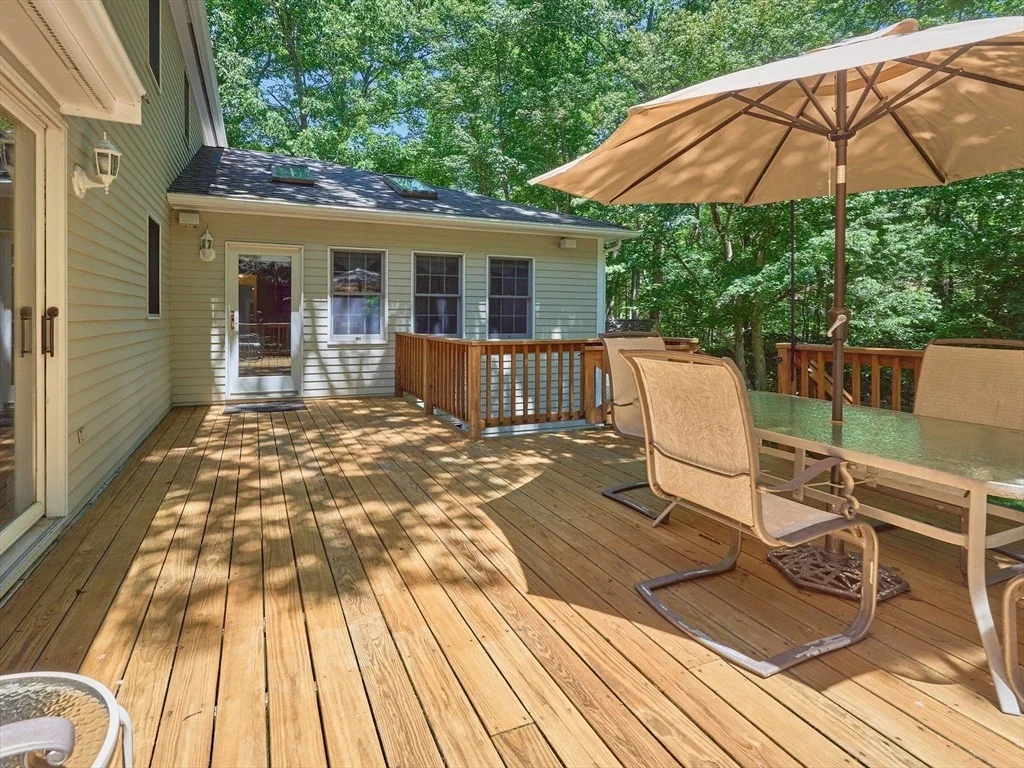Photo of 14 Running Brook Cir