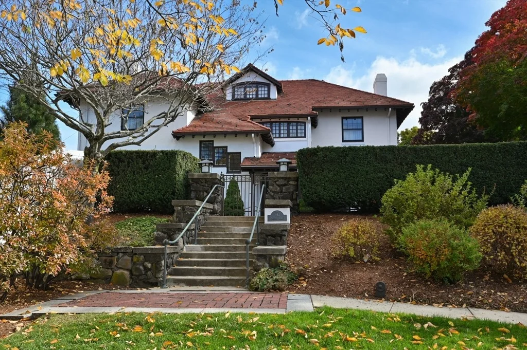 Photo of 90 Prospect St
