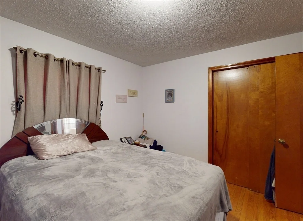 Photo of 106 Merida St