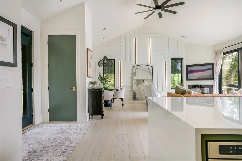 Photo of 226 Lakeview Drive