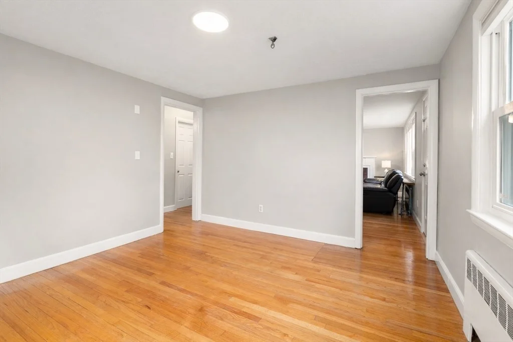 Photo of 52 Ivan St