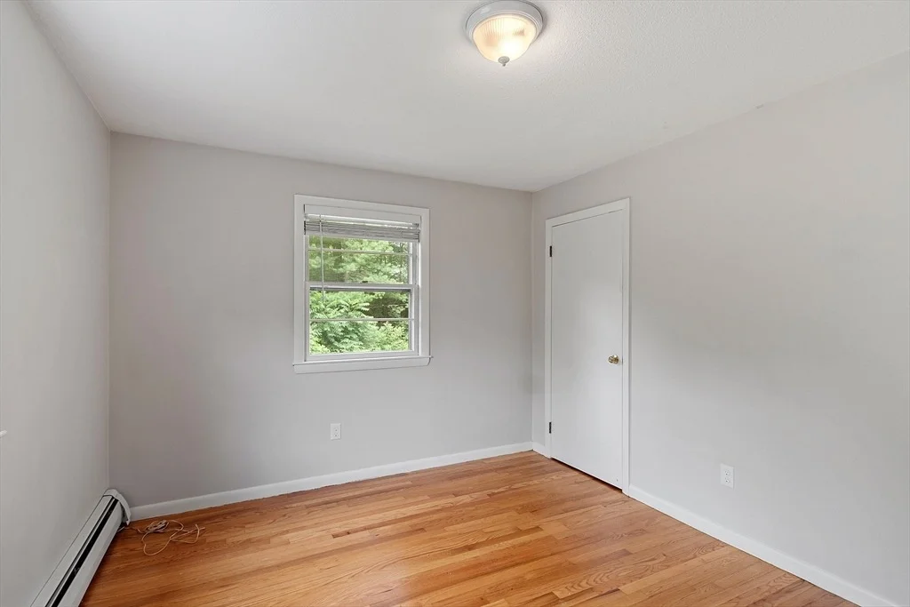 Photo of 374 Mill St Ext