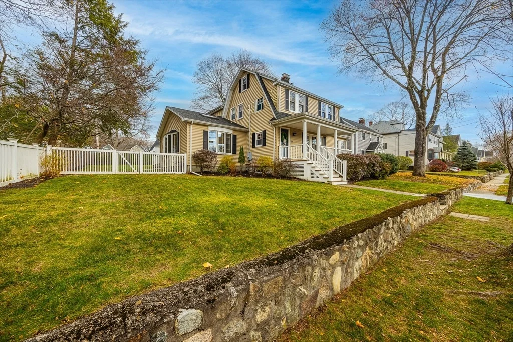 Photo of 89 Grand Street