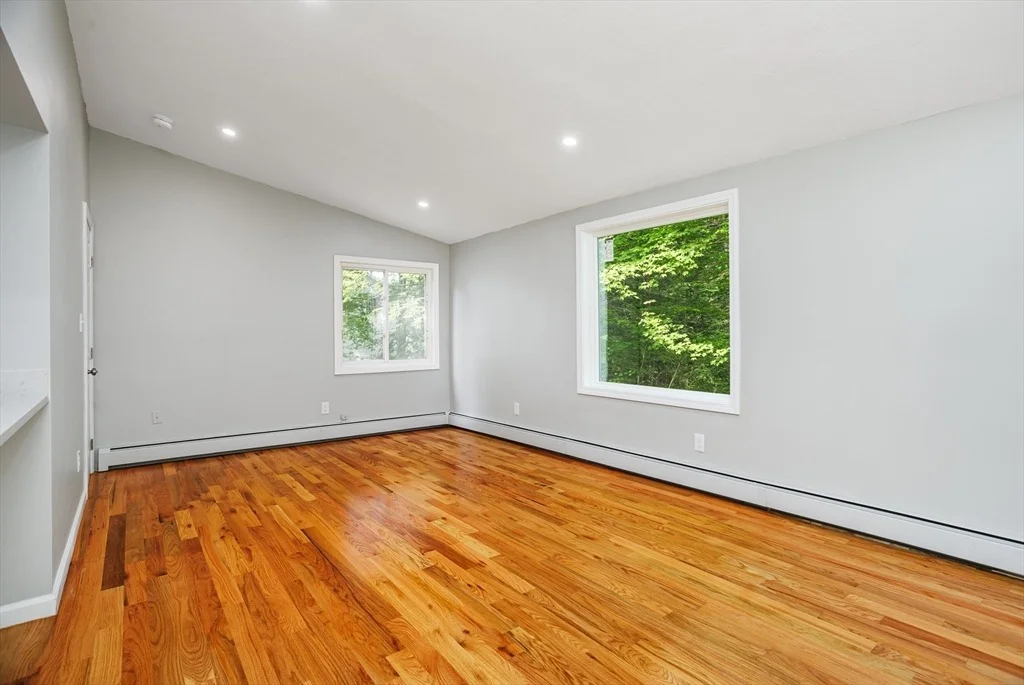 Photo of 22 Albert Dr