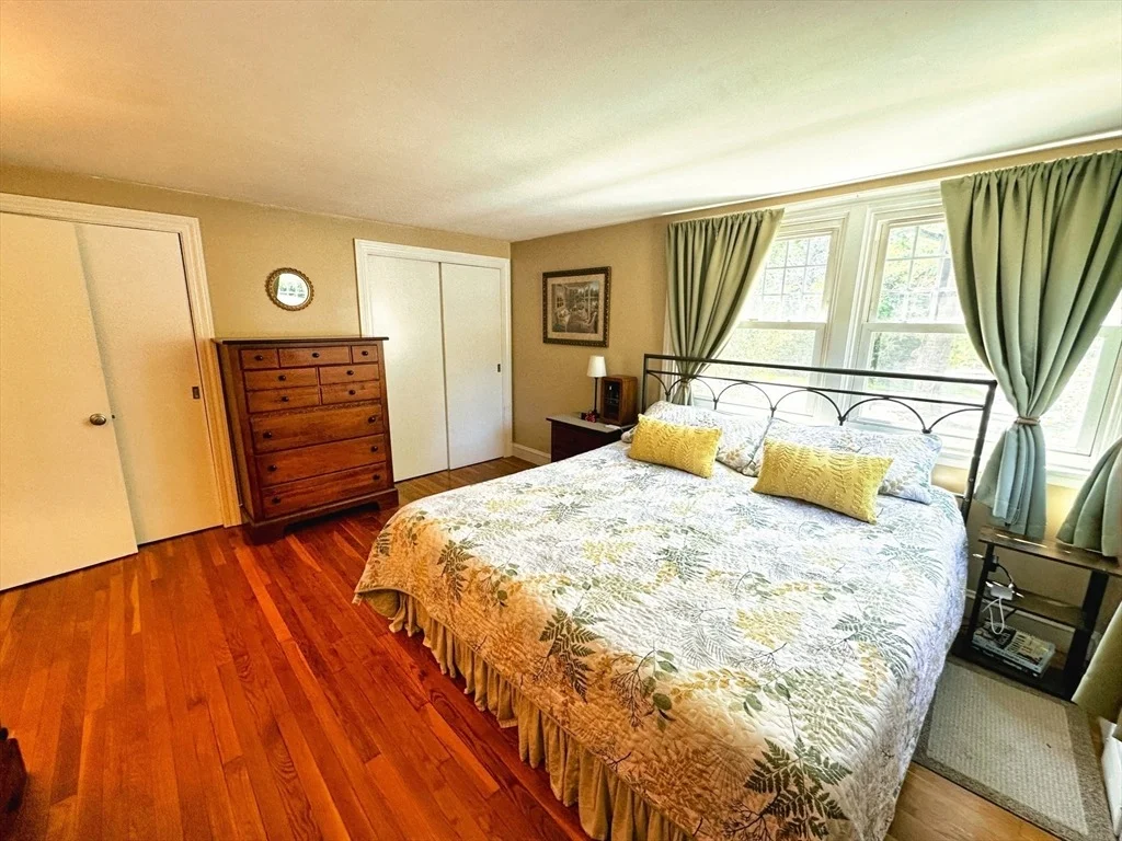 Photo of 24 Locust Rd