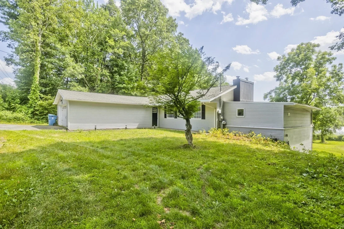 Photo of 17 Congamond Rd