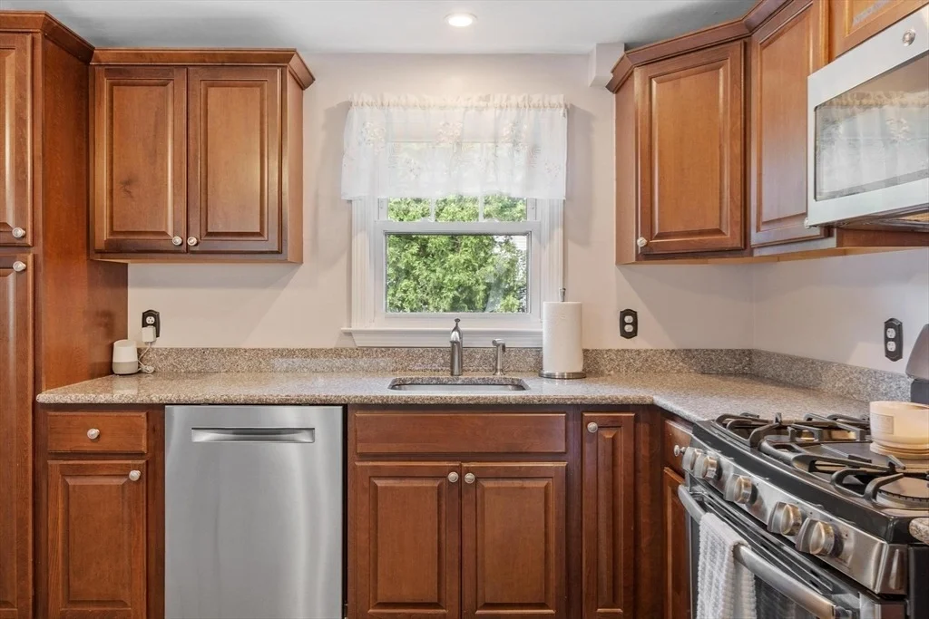 Photo of 27 Sunset Rd