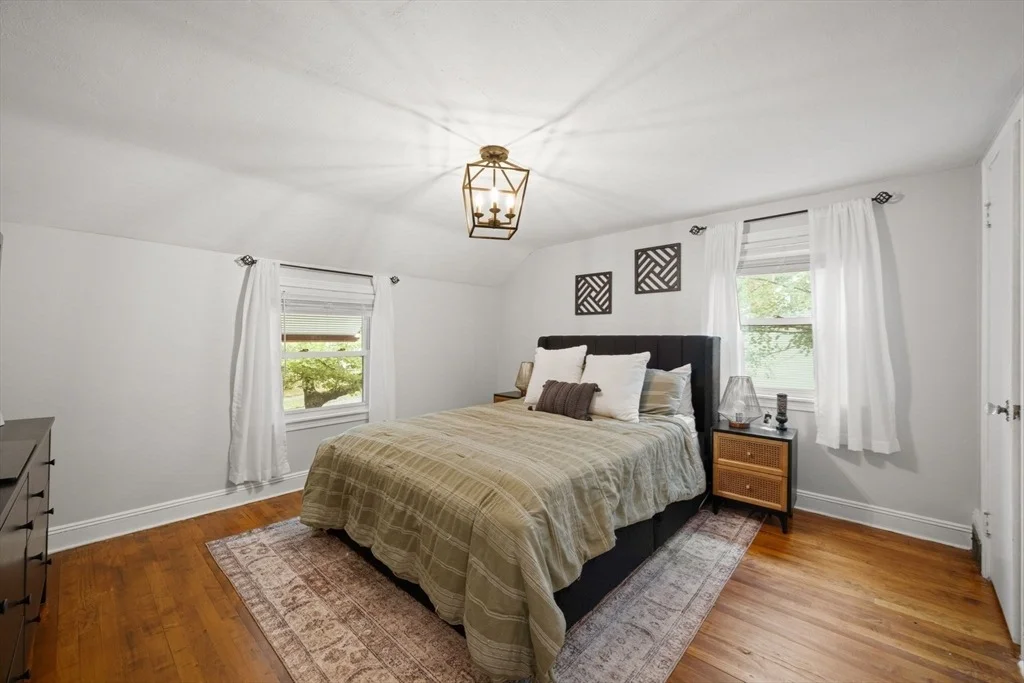 Photo of 212 Emerson St