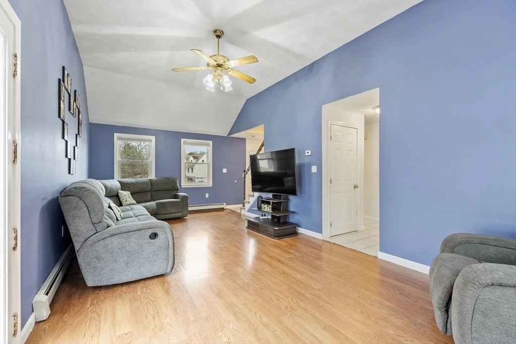 Photo of 27 Merrimac Dr