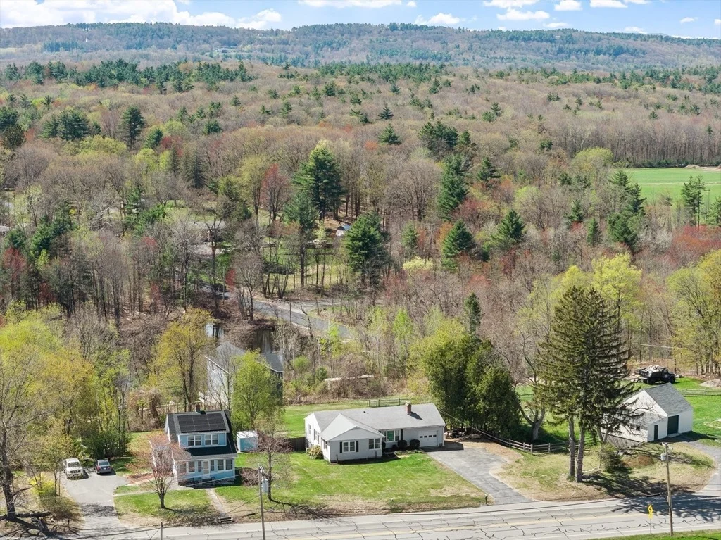 Photo of 319 Chase Road