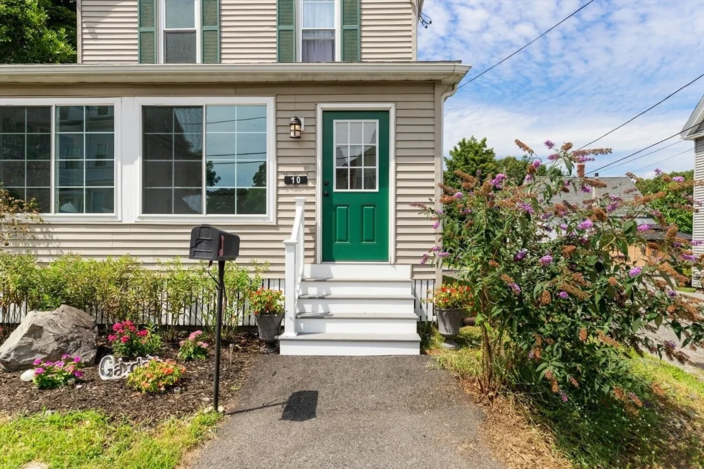 Photo of 10 Robinson Street