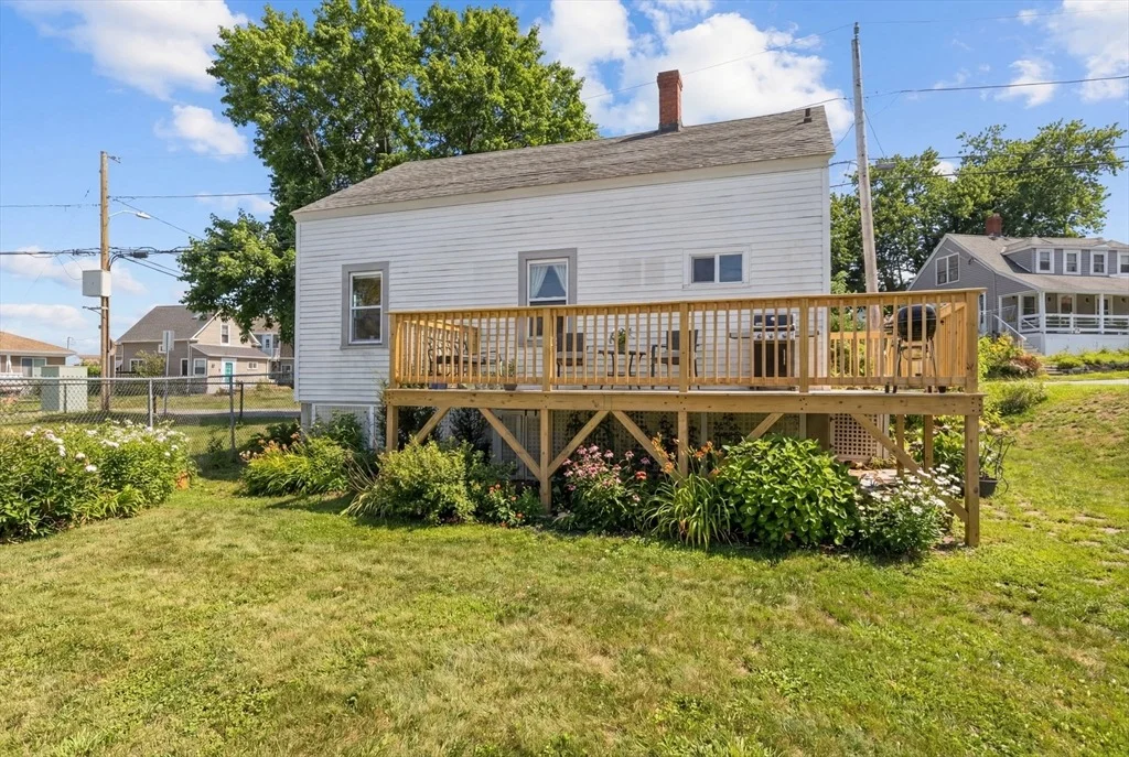 Photo of 137 Hampton Cir