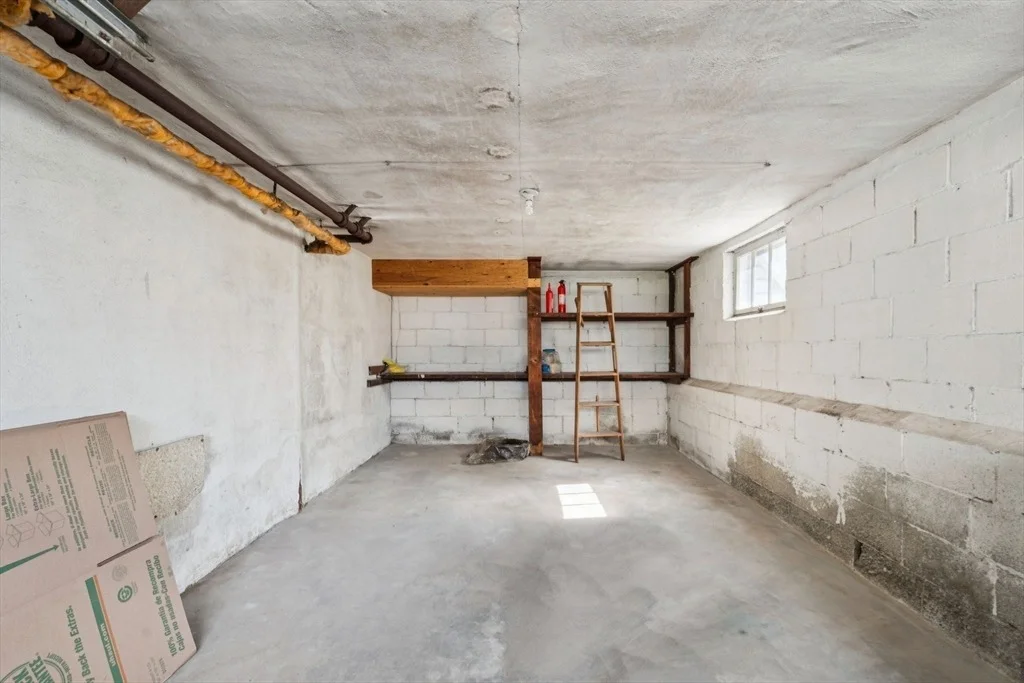 Photo of 160 Cedar Avenue