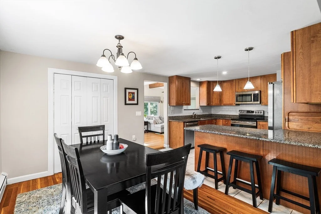 Photo of 21 Bartlett Ave